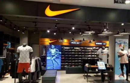  名牌服装进口清关进口关税是多少？怎样清关？
